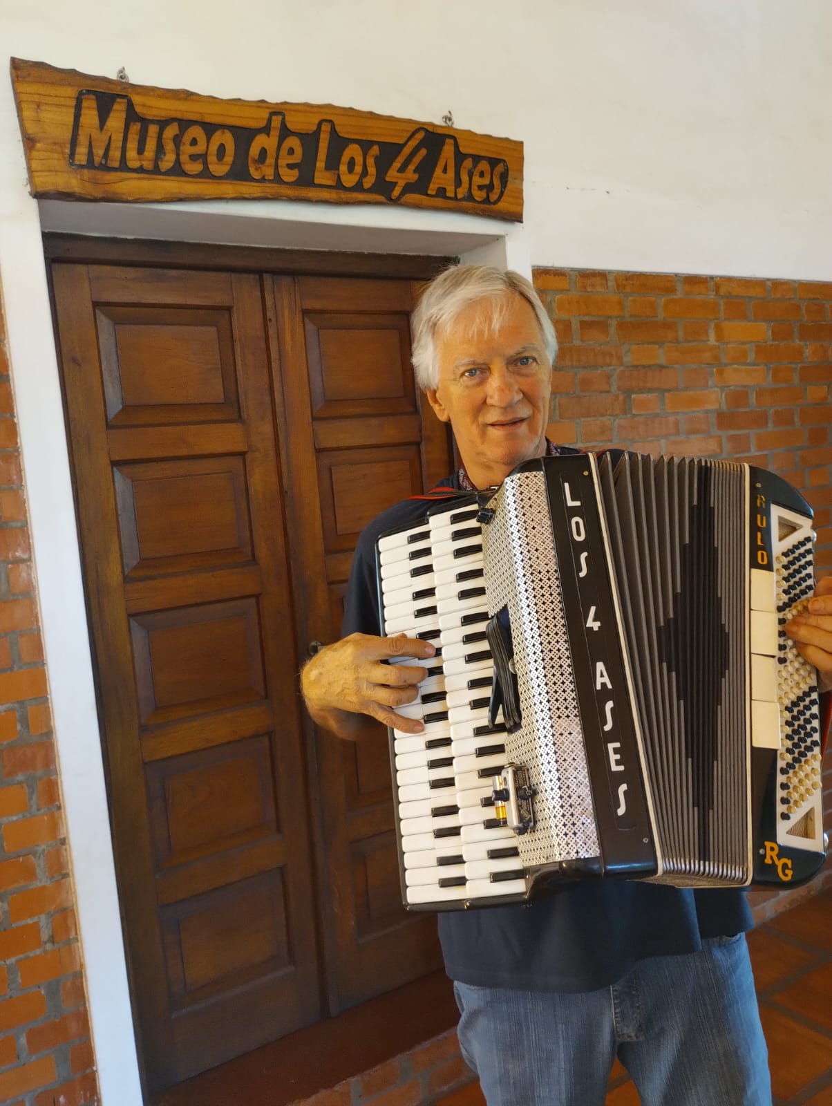 Fotografías y Documentos